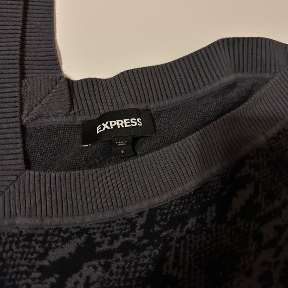 Express Charcoal Patterned Knit Sweater - Picture 3 of 4